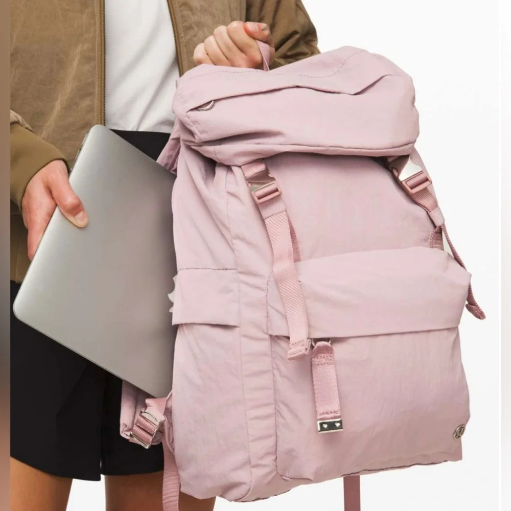Lululemon On my Level Rucksack Vol 18L in Pink Soft Girl Athleisure